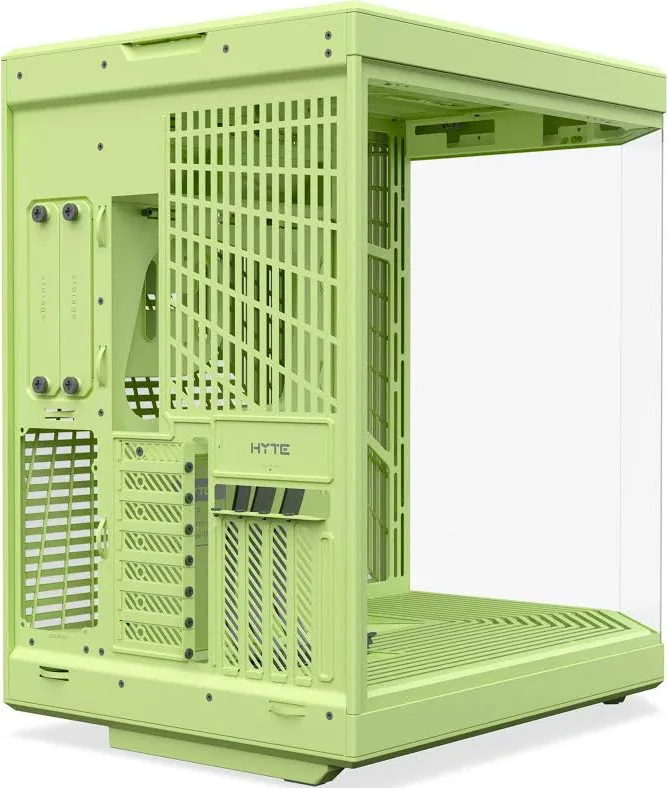HYTE Y70 mATX - vue 4