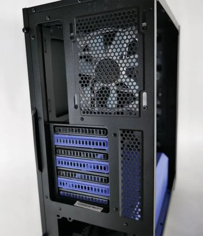 Millenium MM1 ATX RGB - vue 5
