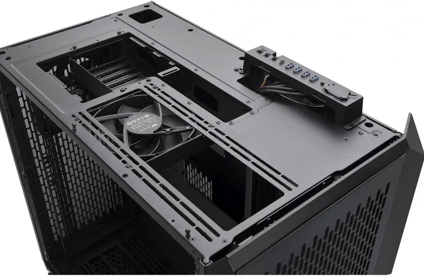 Thermaltake CTE C750 ATX - vue 4