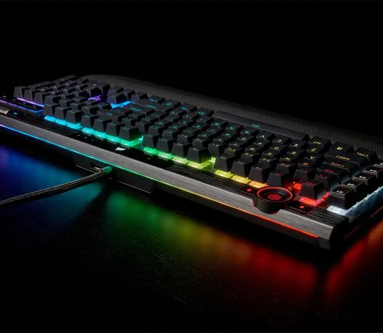 Corsair K100 RGB Cherry MX Speed Noir - vue 5