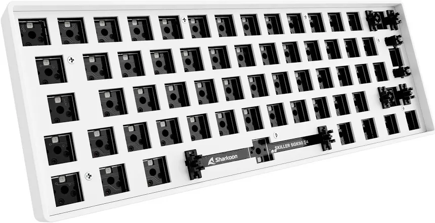 Sharkoon SKILLER SGK50 S4 Barebone ISO RGB - vue 4