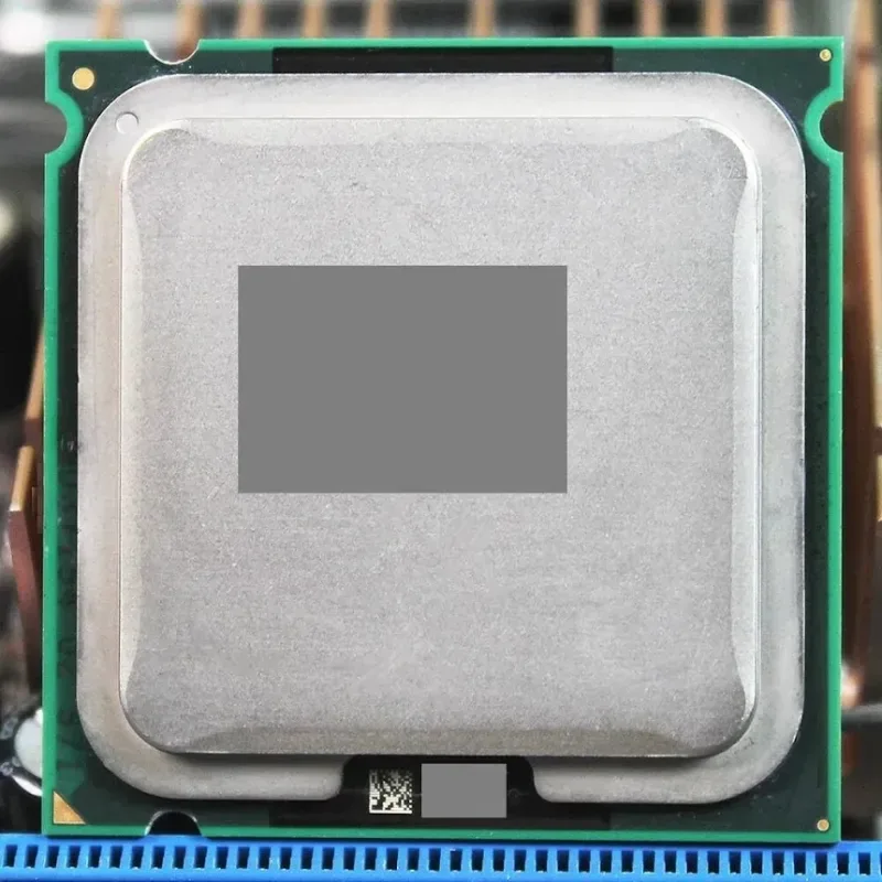 Processeur Intel Pentium D E5300 2.60GHz SLGTL LGA775 2Mo - vue 2