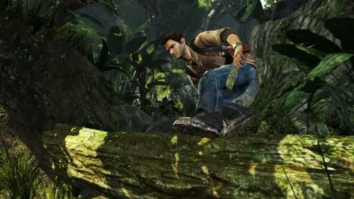 Uncharted Golden Abyss Jeu PS Vita - vue 3