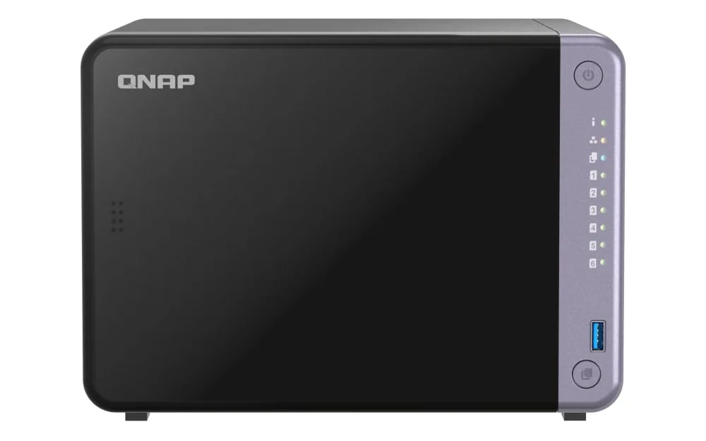 QNAP TS-632X-4G NAS 6 baies 10GbE - vue 3