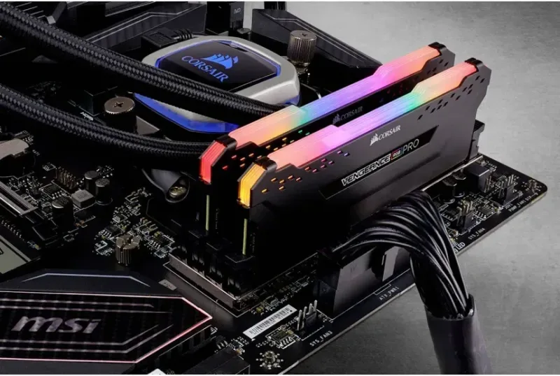 Corsair Vengeance RGB Pro 16 Go Kit 2x8Go DDR4 3600 MHz RGB - vue 4