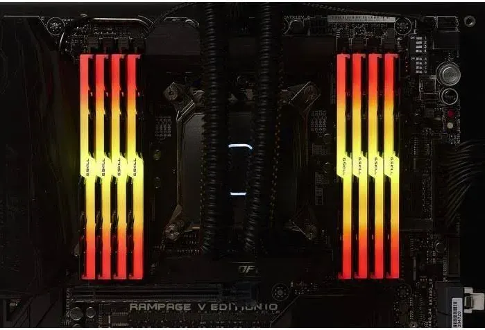 G.Skill Trident Z RGB 16 Go Kit 2x8Go DDR4 3600 MHz - vue 2