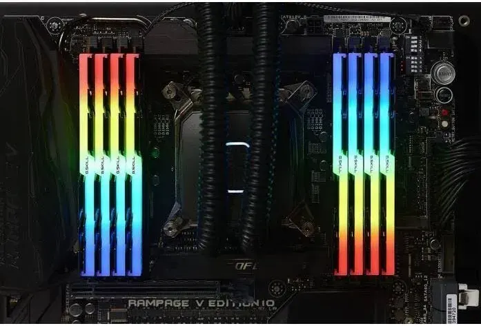 G.Skill Trident Z RGB 16 Go Kit 2x8Go DDR4 3600 MHz - vue 4