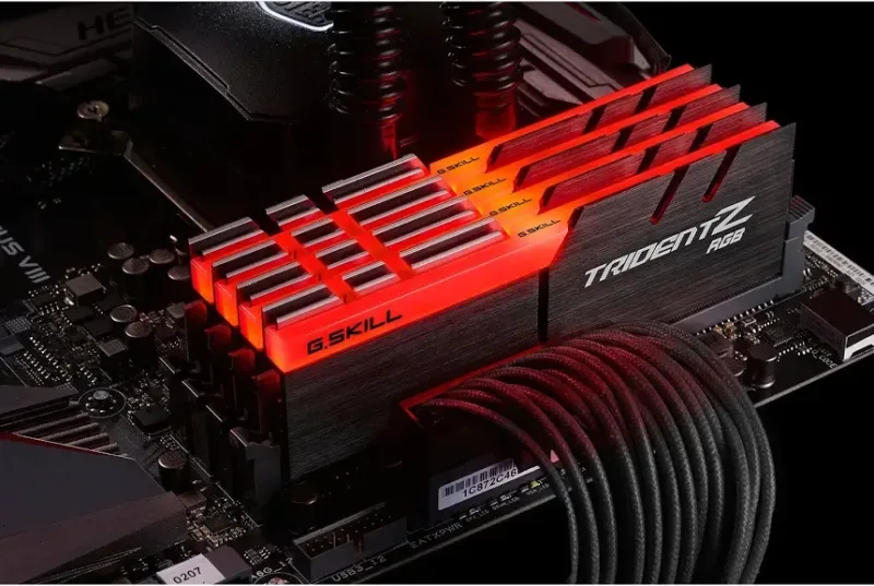 G.Skill Trident Z RGB 64 Go Kit 4x16Go DDR4 3200 MHz - vue 3