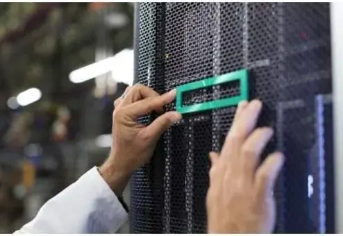 HPE 879507-B21 16 Go DDR4 2666 MHz - vue 2