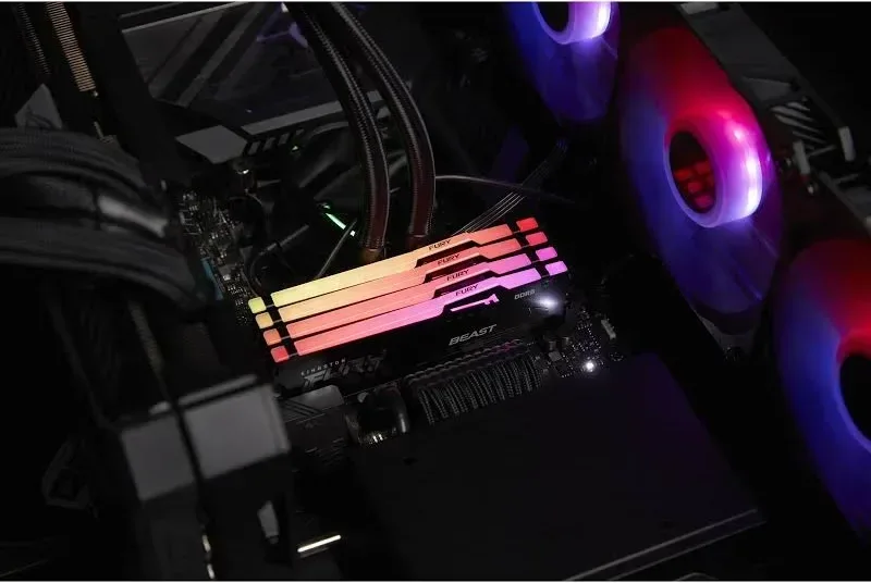 Kingston Fury Beast RGB 128 Go Kit 2x64Go DDR5 5600 MHz - vue 2