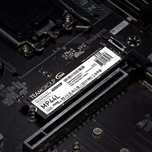 Team Group MP44L SSD 1 To - vue 4